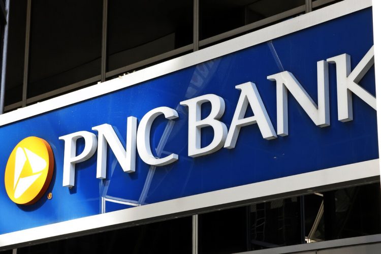 PNC to raise base wages to $18 an hour, latest bank to do so